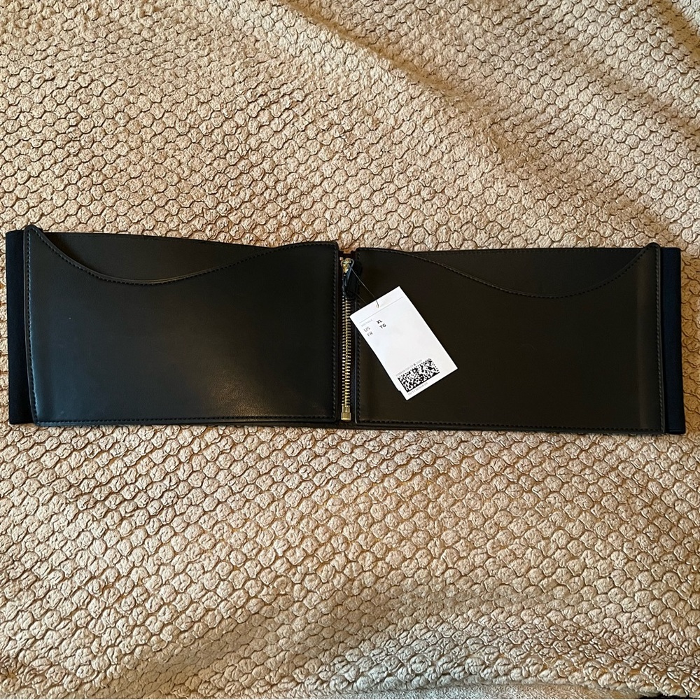 *SOLD* H&M corset belt NWT
